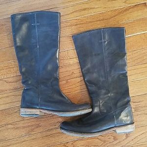 Kickers tall black leather boots 40/9